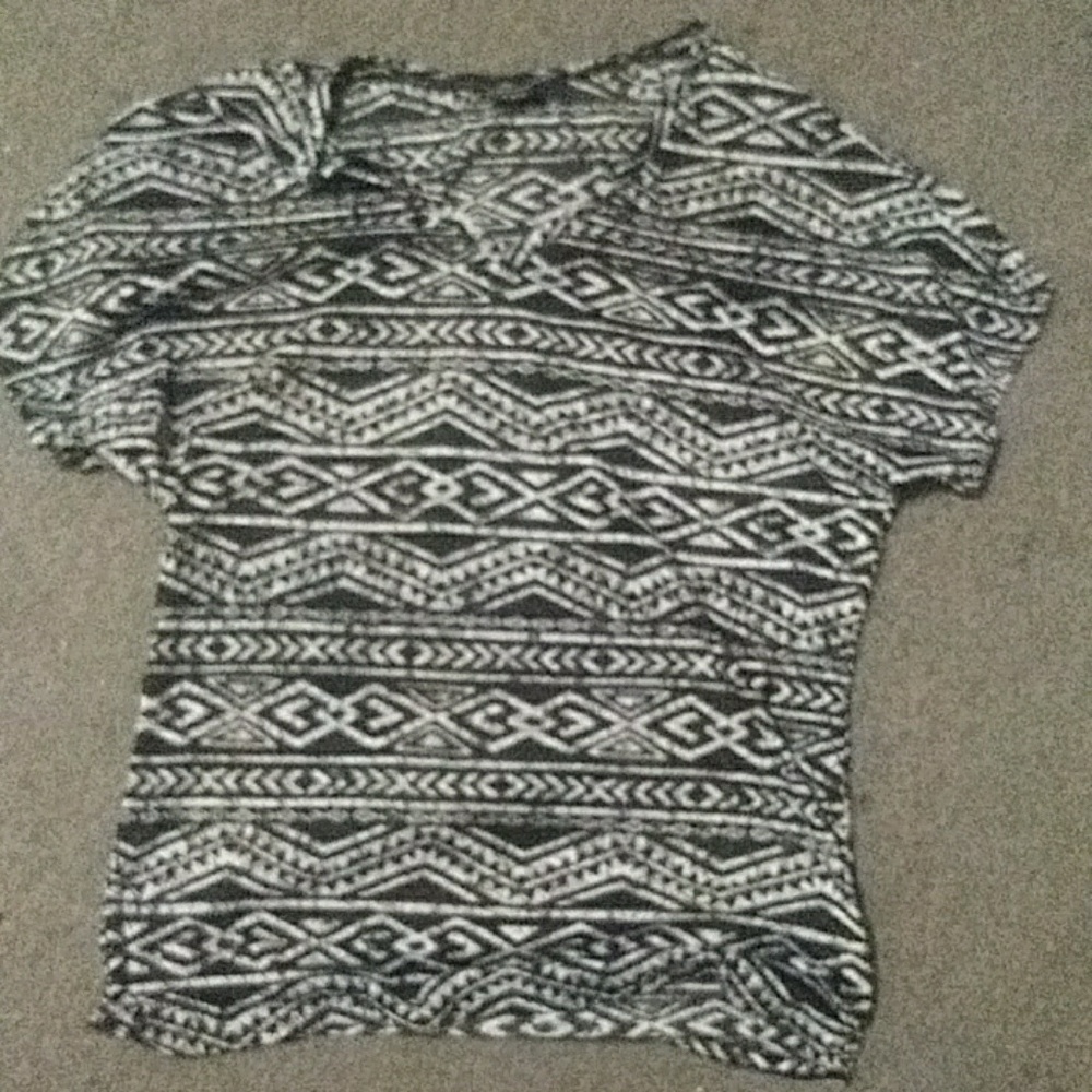 Black and white patterned v-neck top